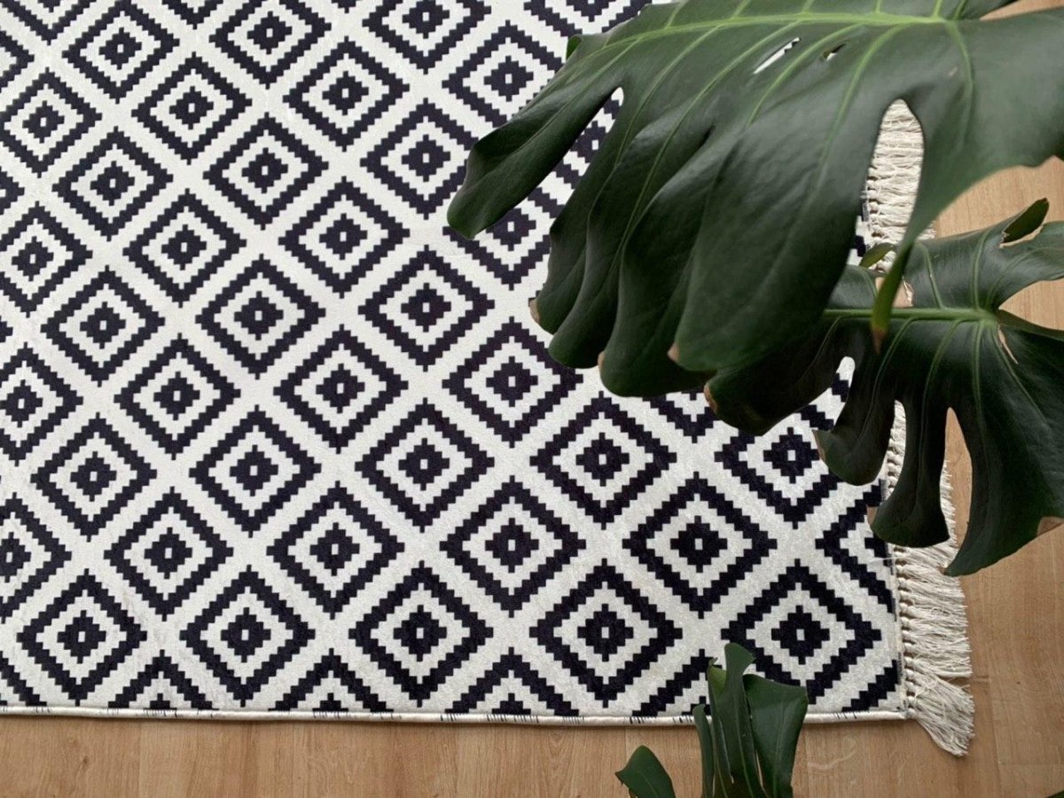 Ковёр безворсовый 120х180 красный