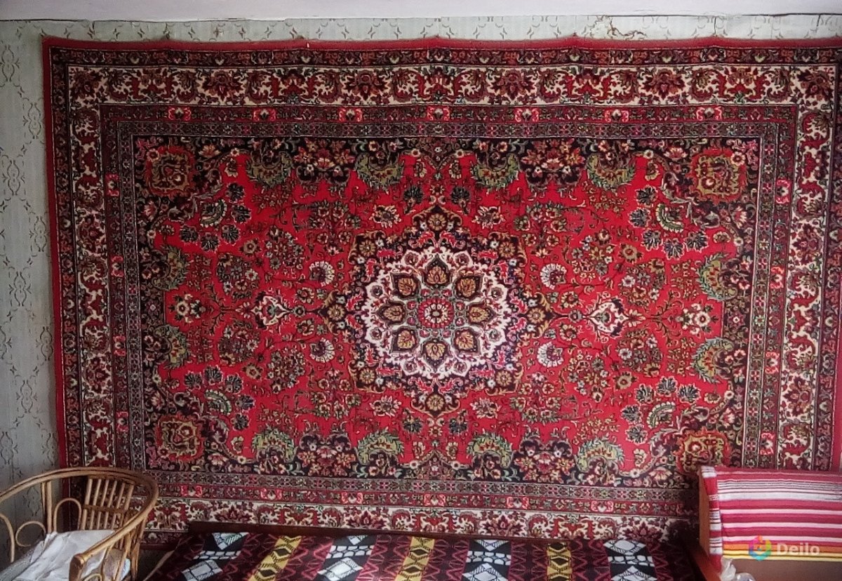 Ковер на стене