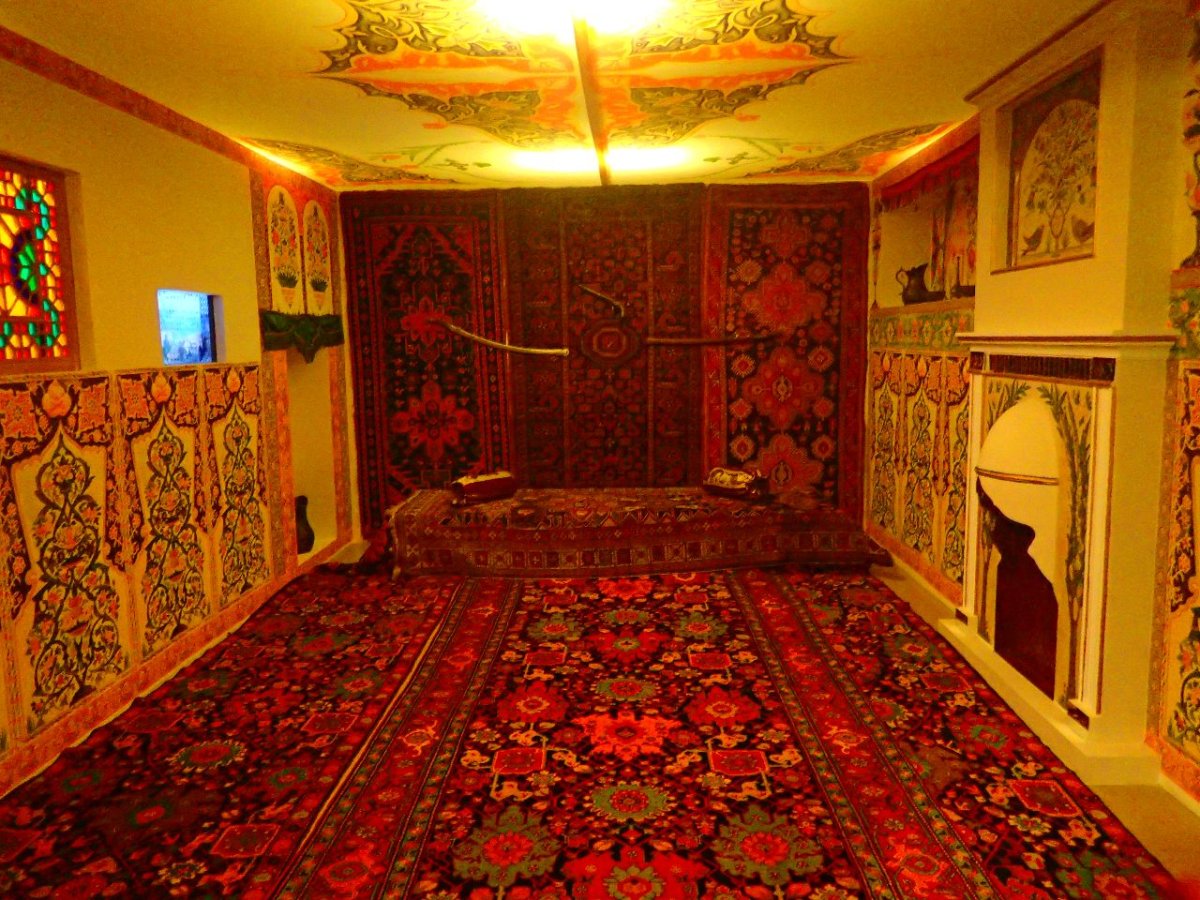 Музей ковров Баку комната