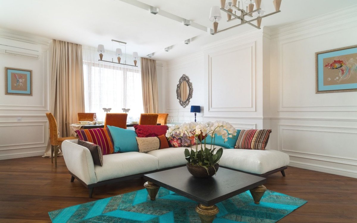 Интерьер с бирюзовым ковром