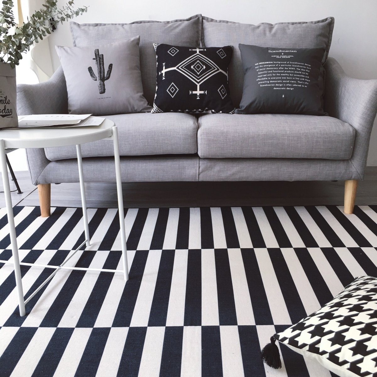 Ковер в полоску в интерьере