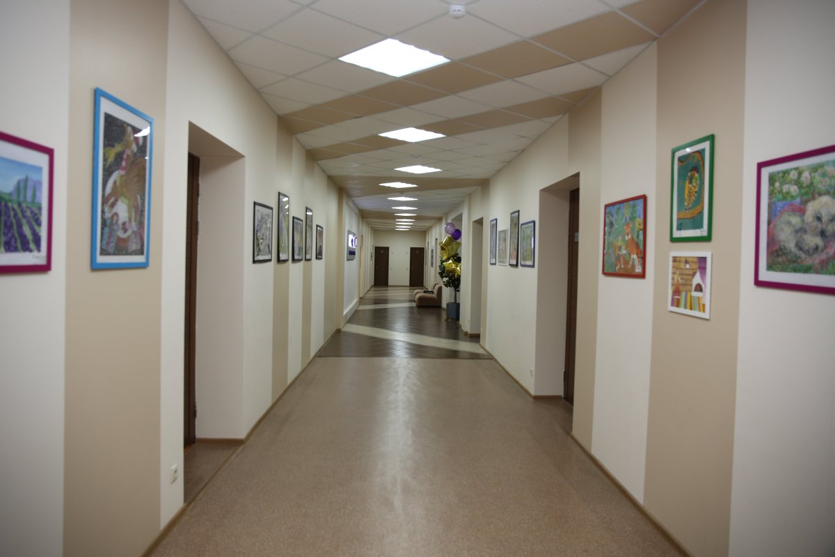 Школа 166 коридор