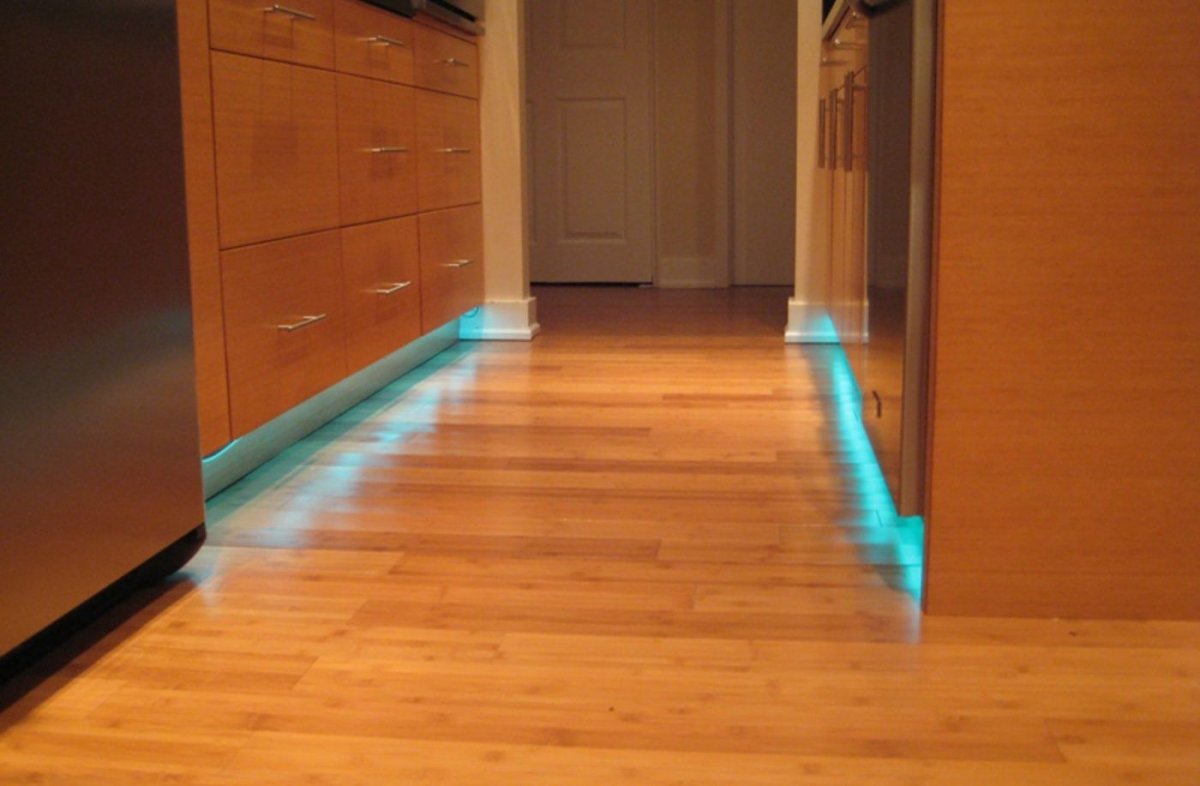 Ночная подсветка коридора