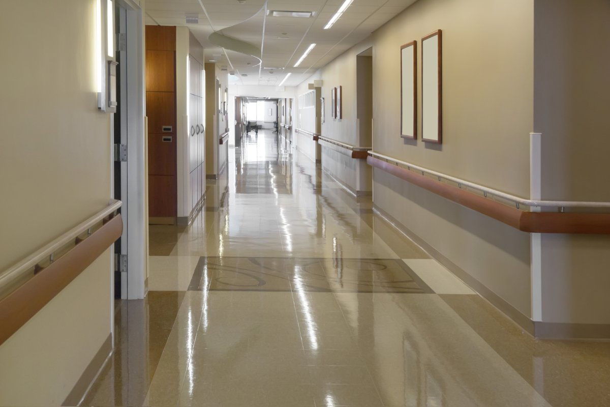 Коридор больницы интерьер