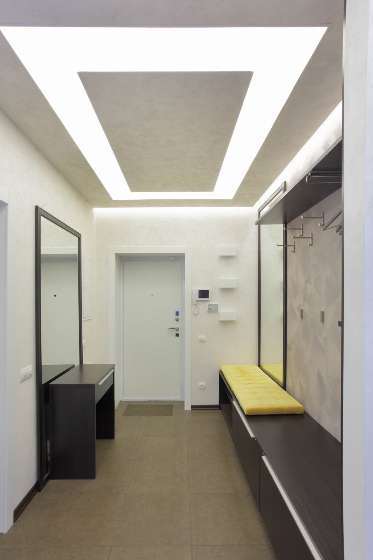 Коридор поликлиники