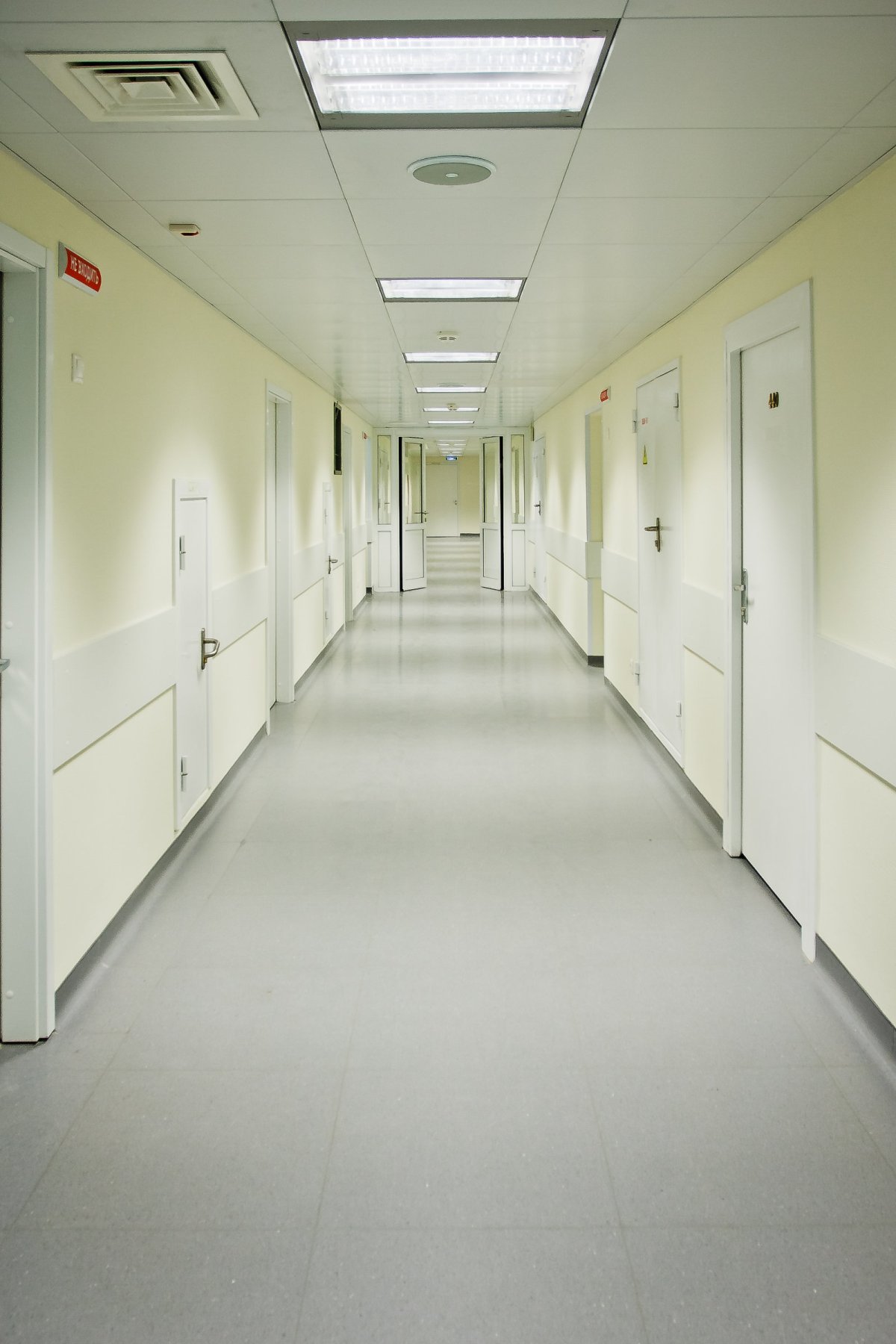 Больничный коридор
