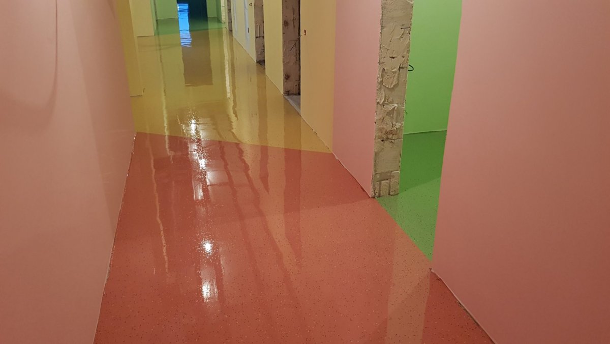 Полимерные полы для улицы