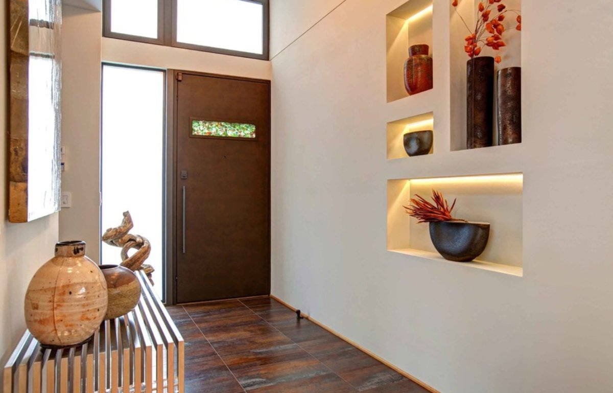 Отделка коридора