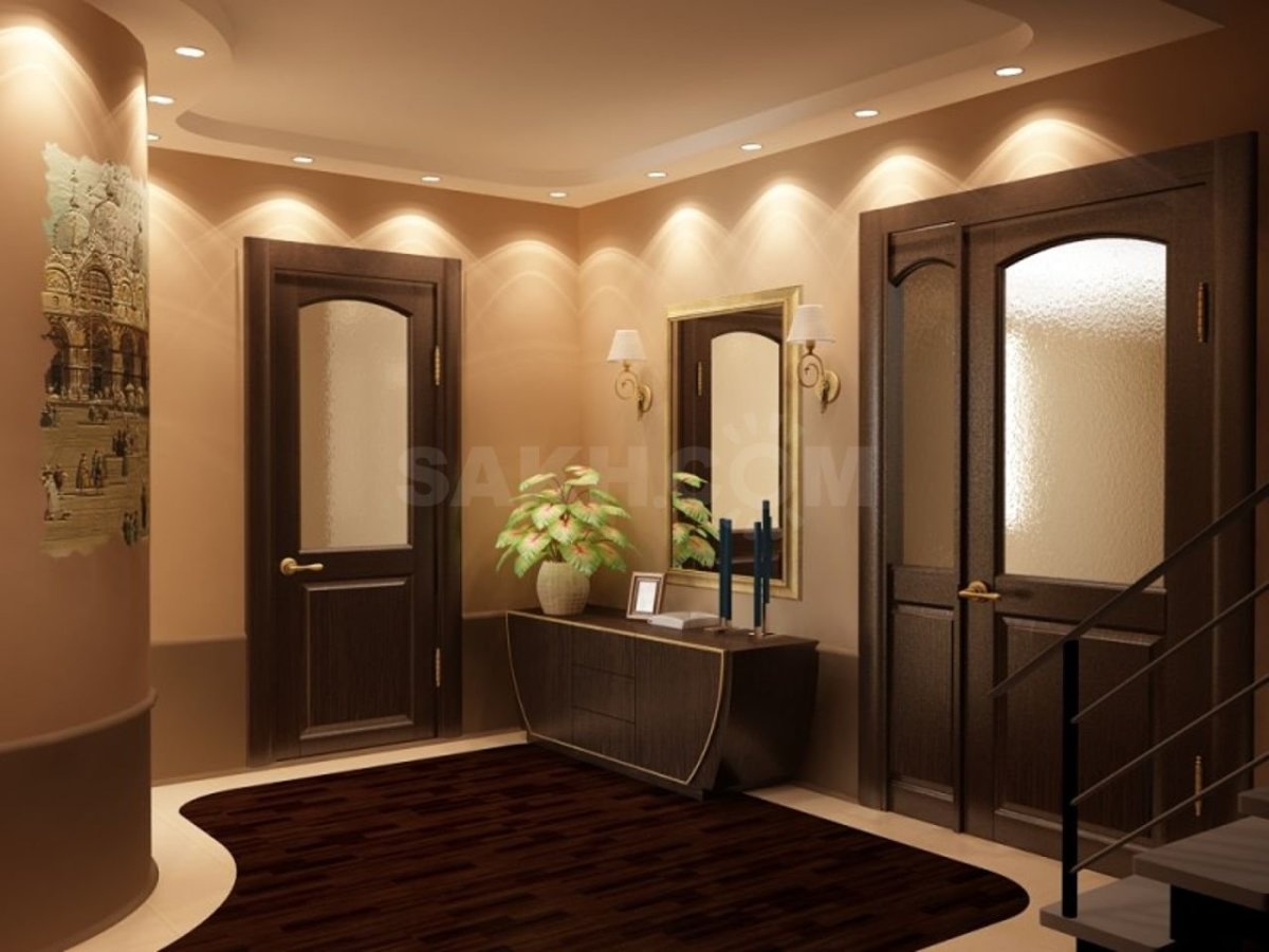 Большая квадратная прихожая