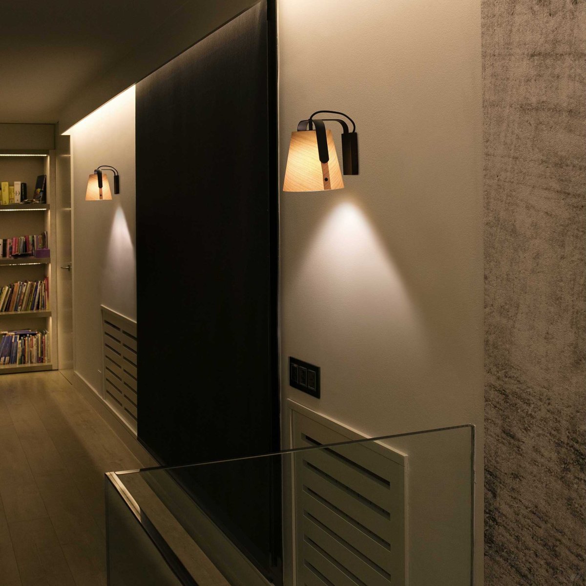 Лампы настенные для лестницы