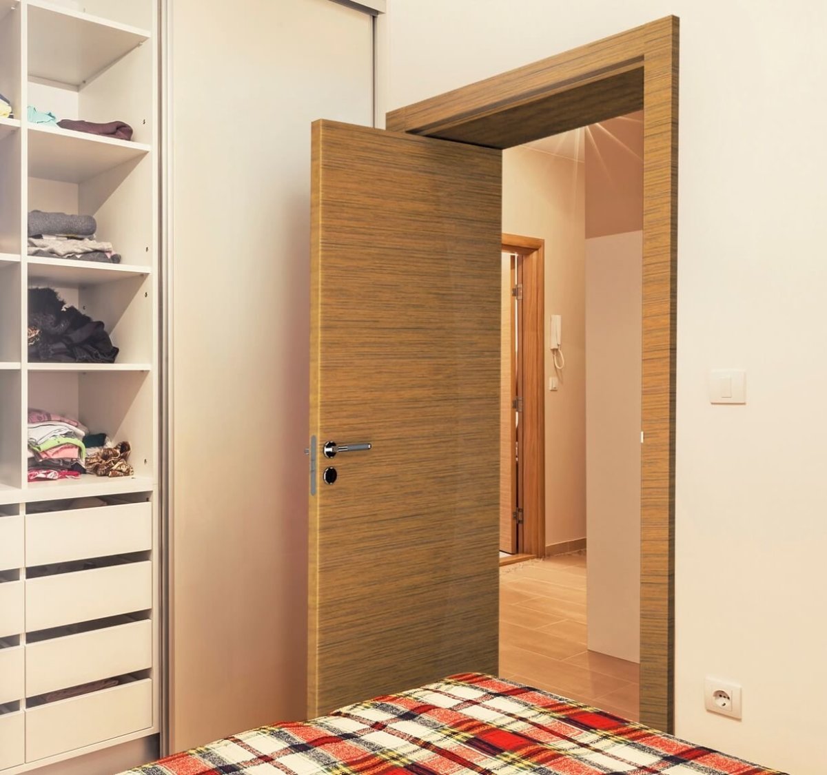 Настенный светильник MW-Light Адель 373022001