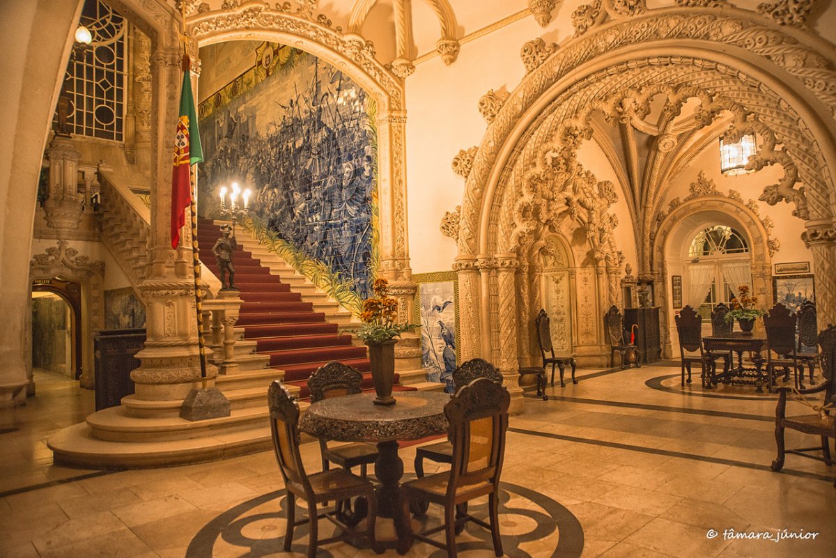 Дворец Бусаку Португалия интерьеры