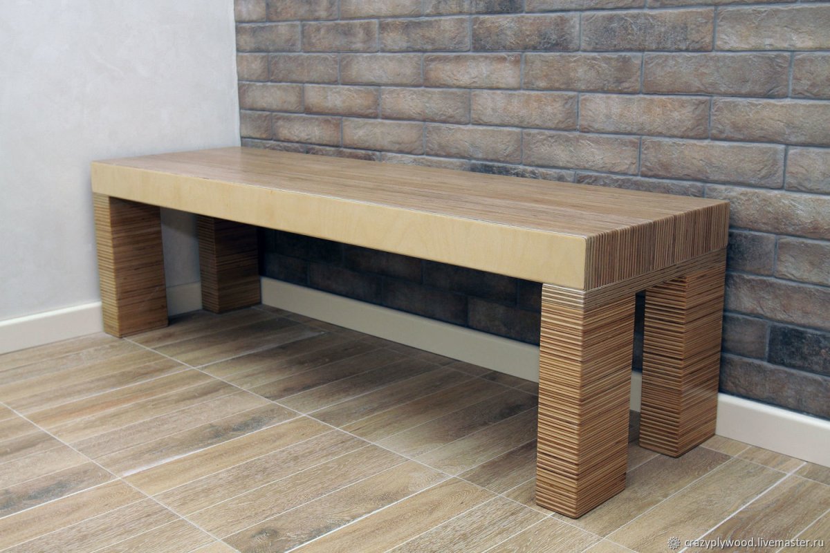 Угловая скамья из дерева