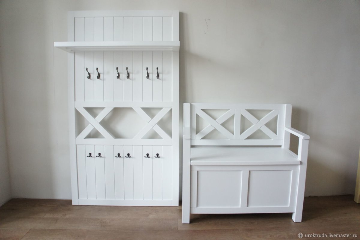 Диванчик в коридор