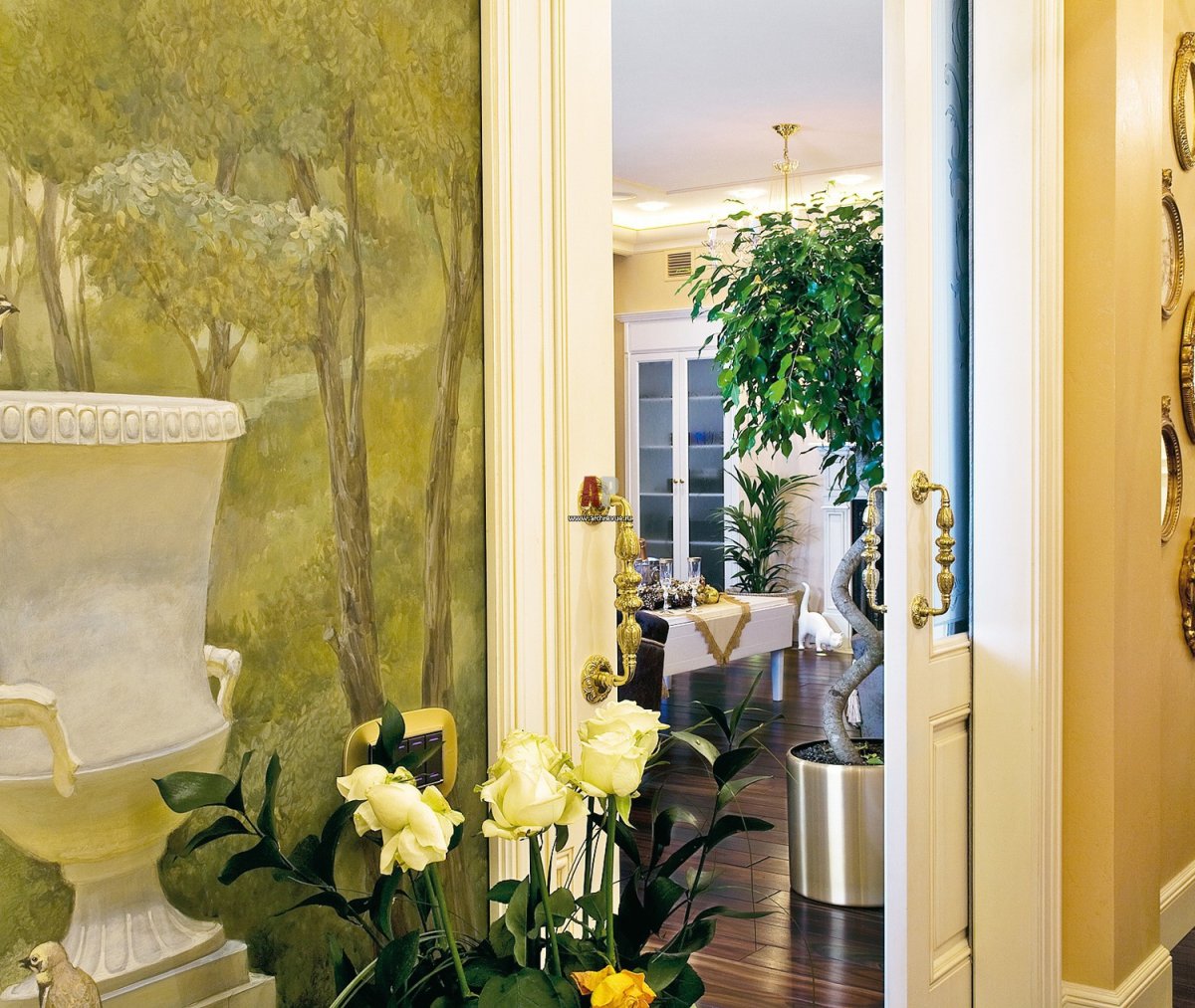 Вазы для декора интерьера