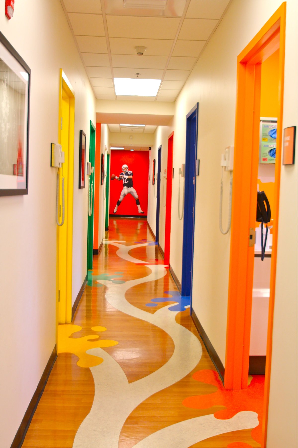 Интерьер спортзала в школе