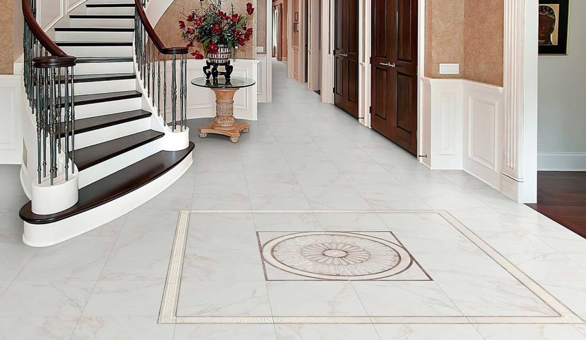 Укладка напольной плитки в коридоре