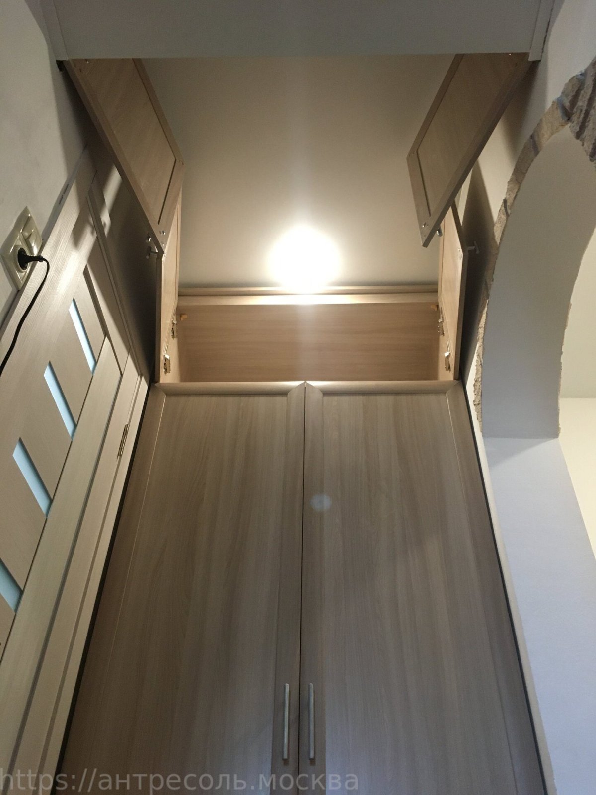 Встроенная Антресоль в коридоре
