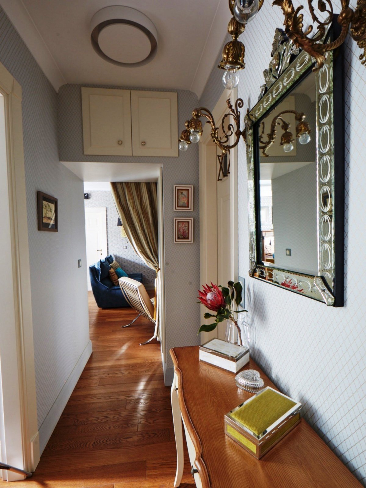 Антресоль в коридоре