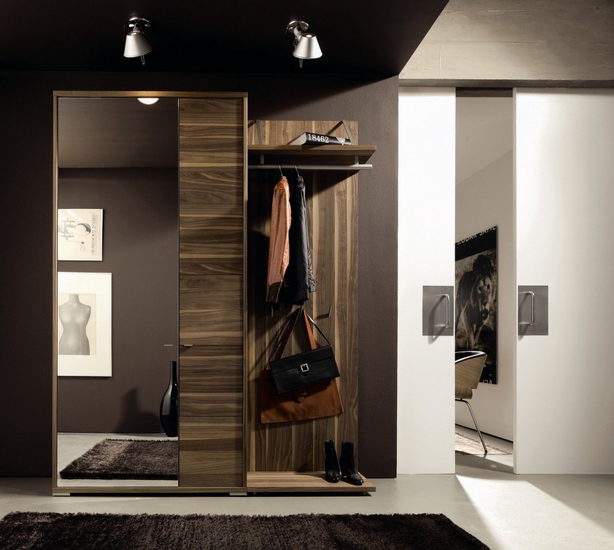 Прихожая в современном стиле