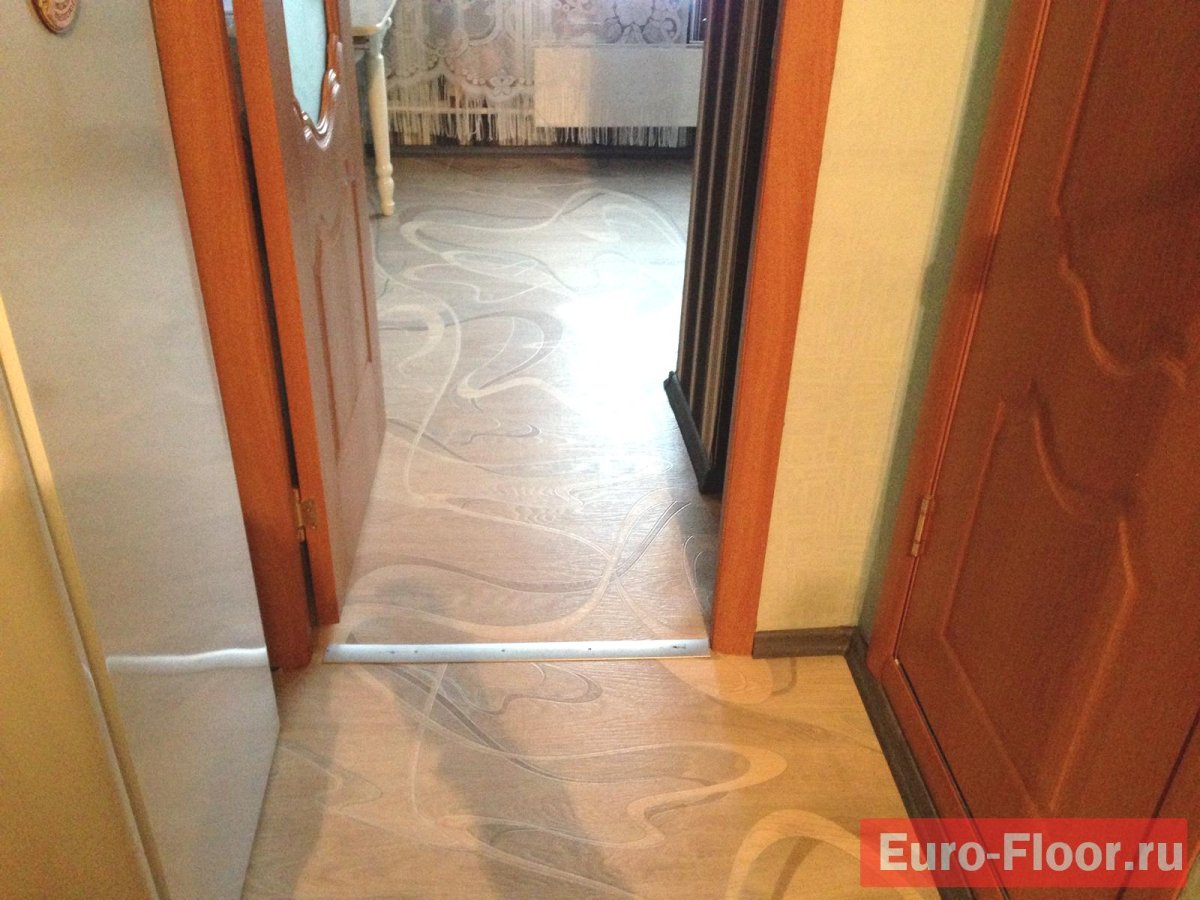 Линолеум Таркетт для коридора
