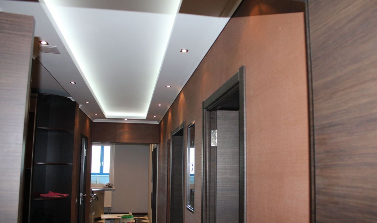 Гипсокартонный короб в коридоре