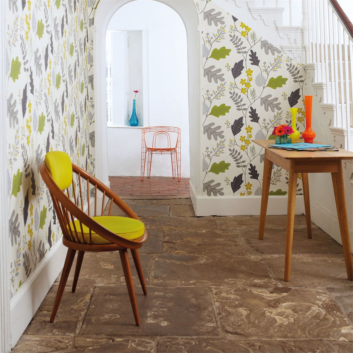 Моющиеся обои для прихожей