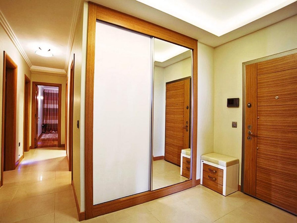 Прихожая отделанная панелями МДФ