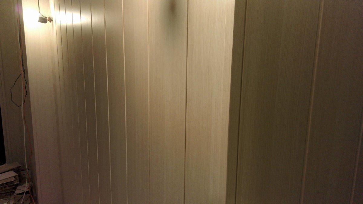 Чем обшить коридор