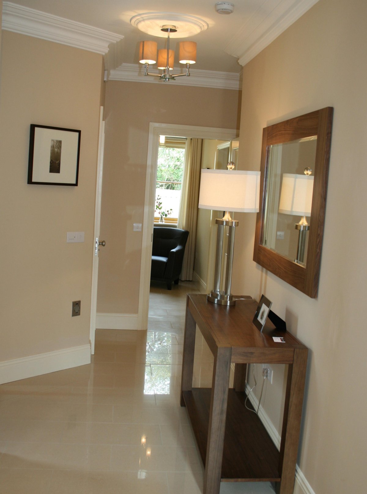 Зеркало в коридоре по фен шуй