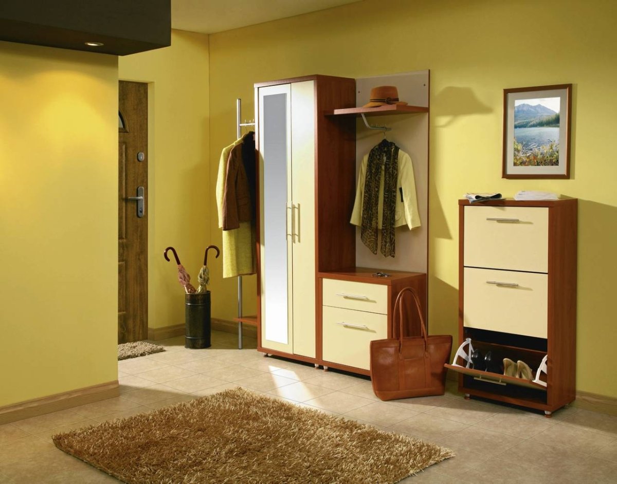 Зеленый пол в интерьере