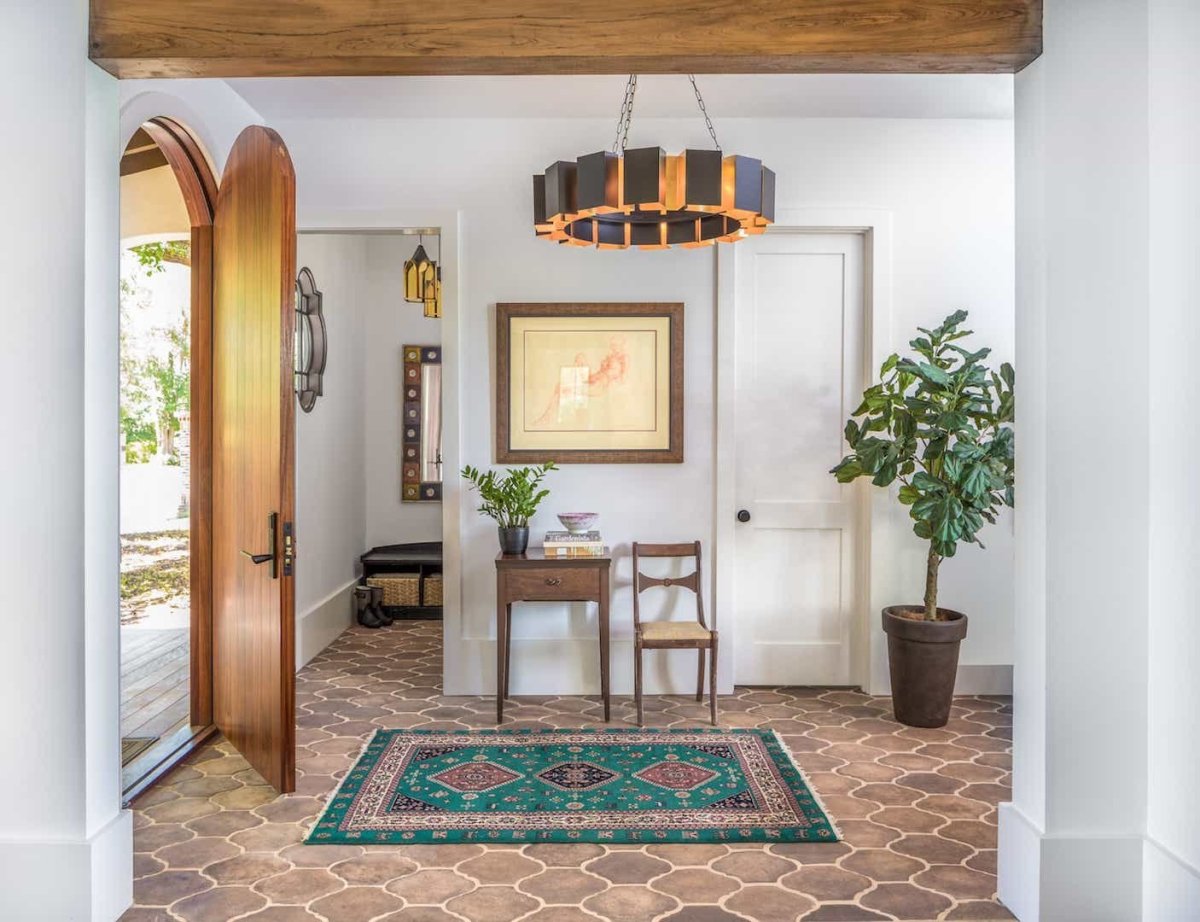 Каменное панно на стену