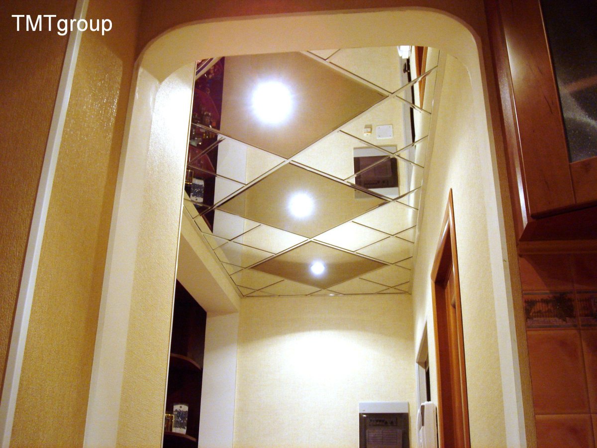 Подвесной потолок в прихожей