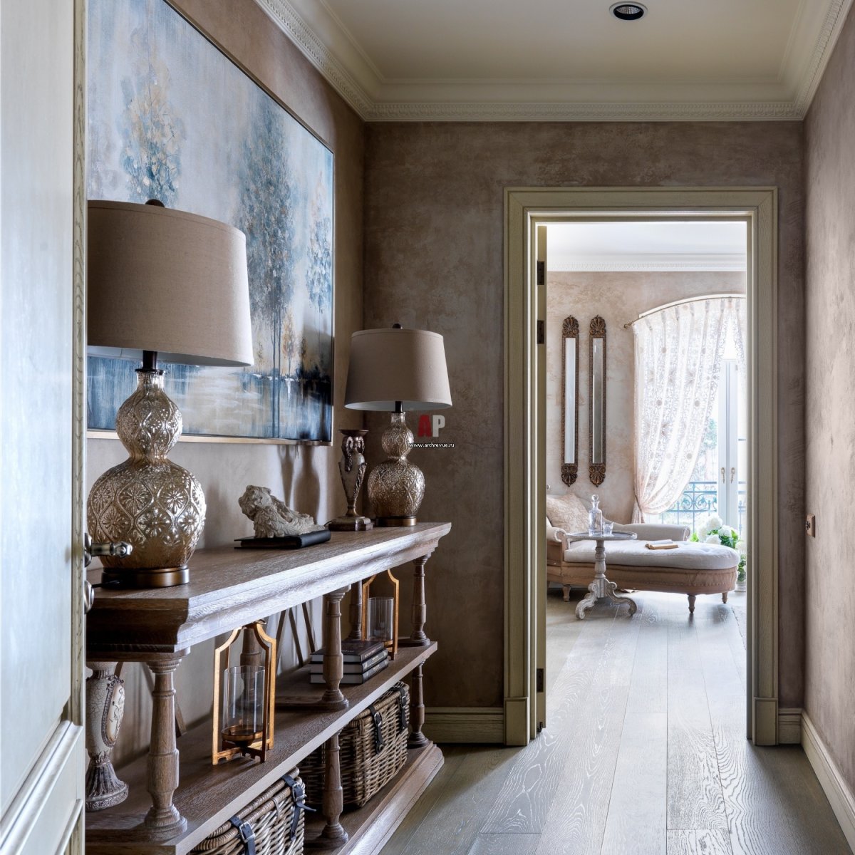 Американский стиль в интерьере коридора