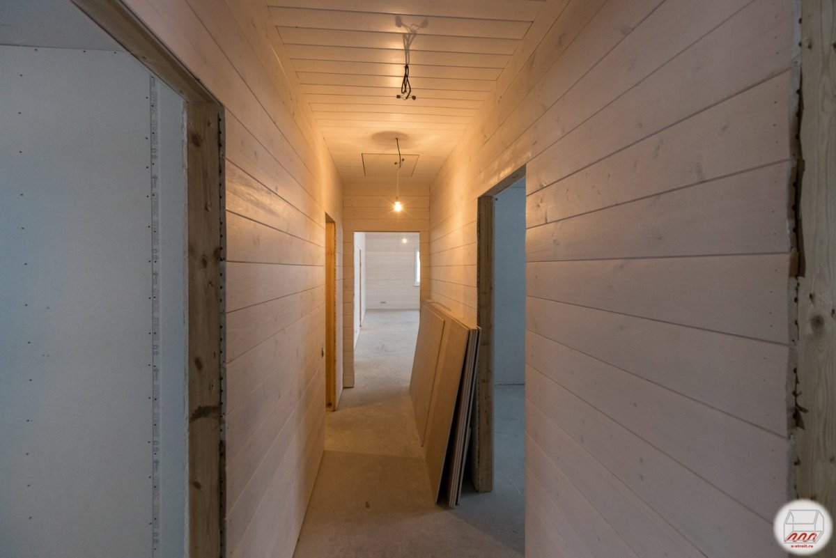 Коридор обшитый вагонкой