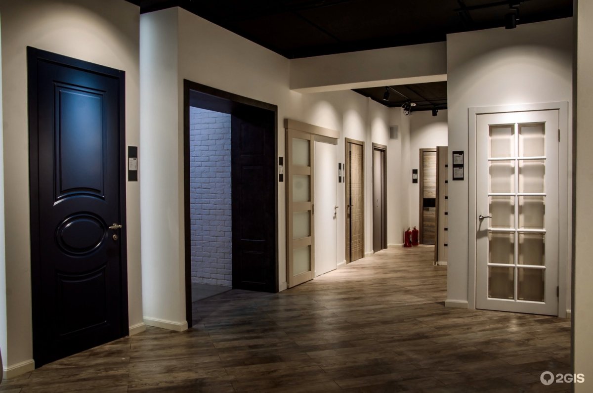 Дверь в прихожей