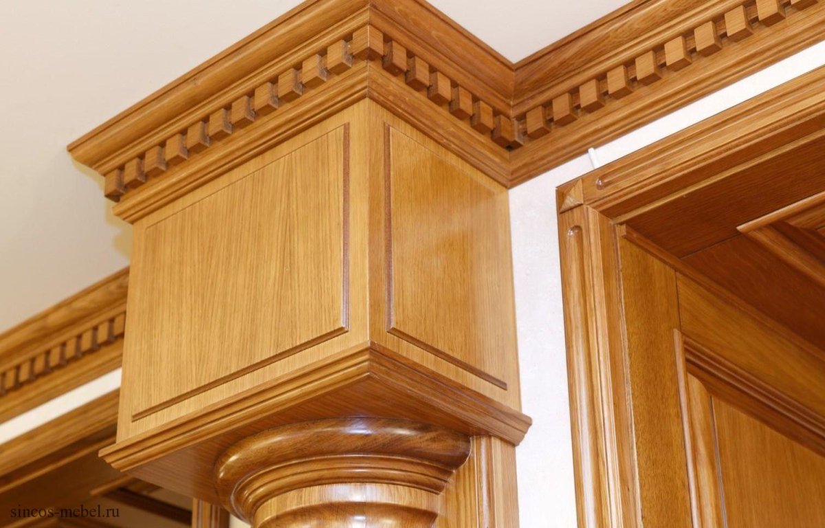 Интерьер потолков из дерева цвет абрикосовый карнизы