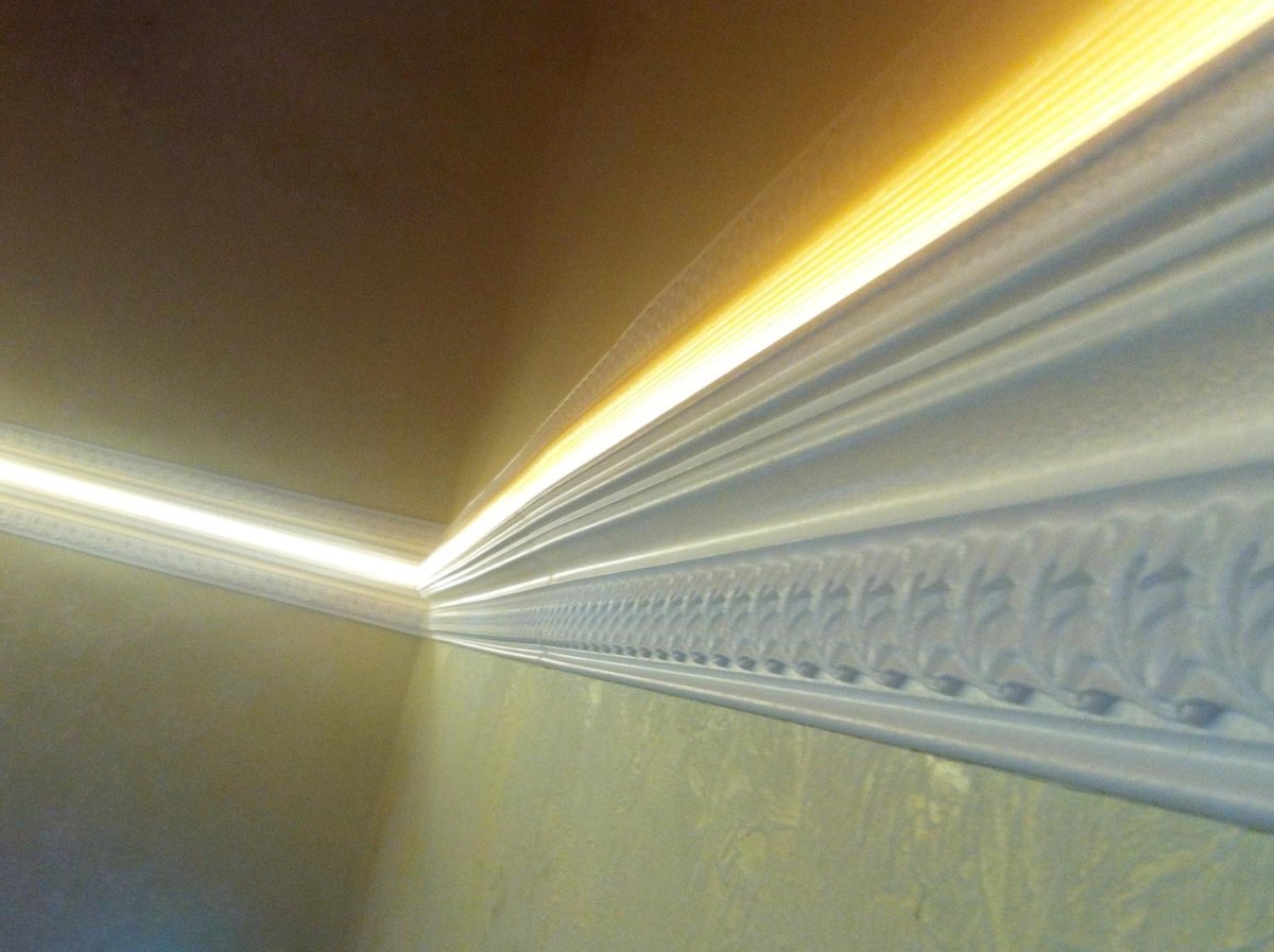 Диодная подсветка потолка