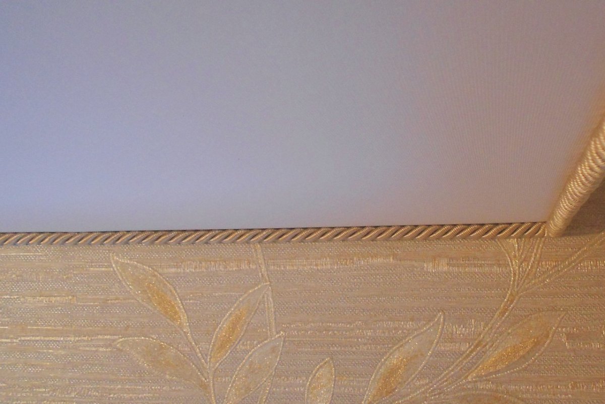 Декоративный жгут для натяжных потолков