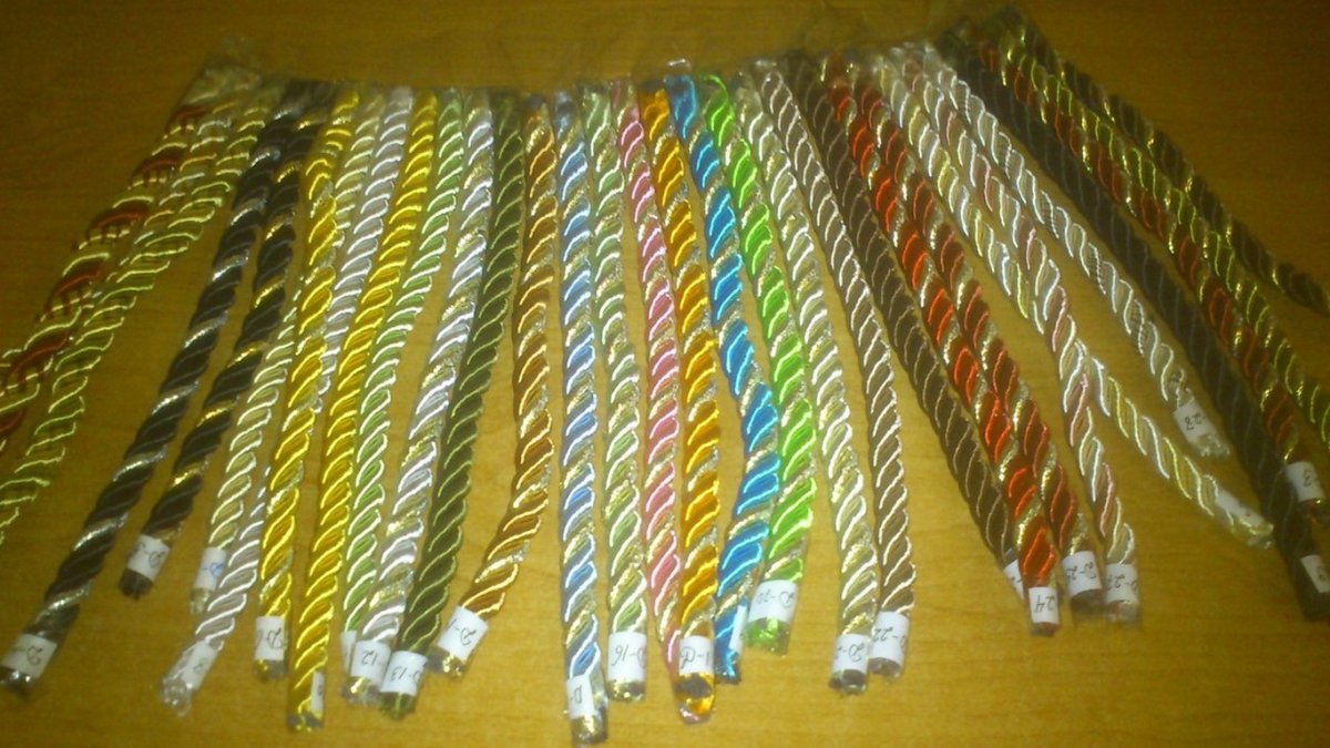 Декоративная веревка багет на потолок