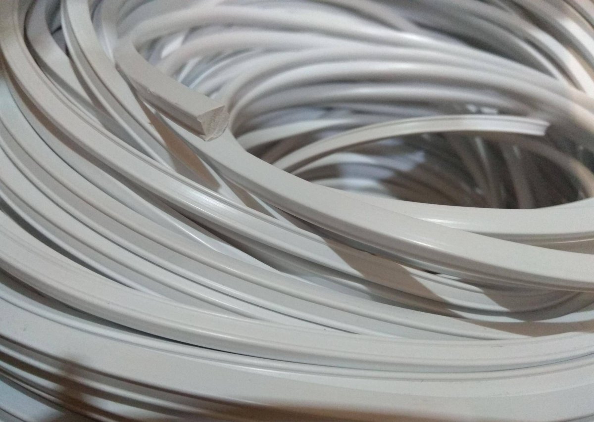 Натяжные потолки со ставками