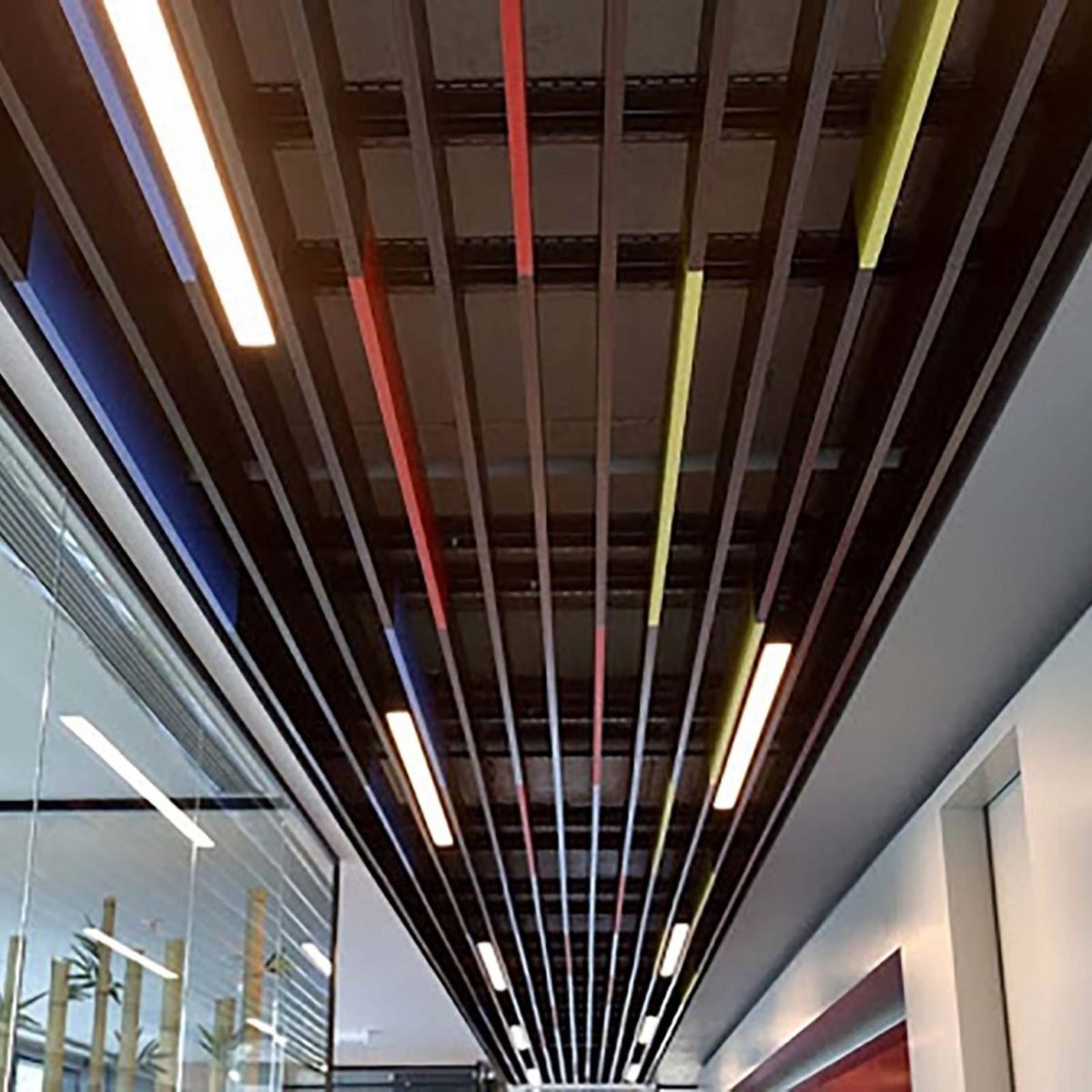 Hunter Douglas реечный потолок