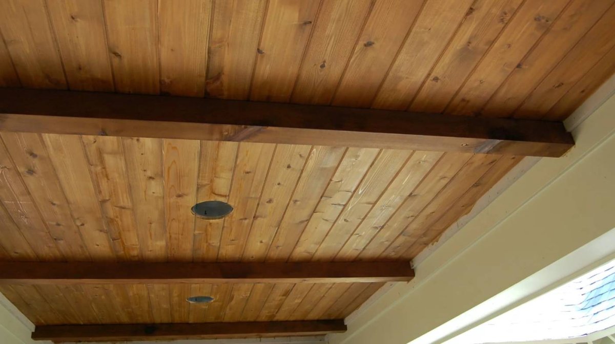 Подшивка потолка евровагонкой