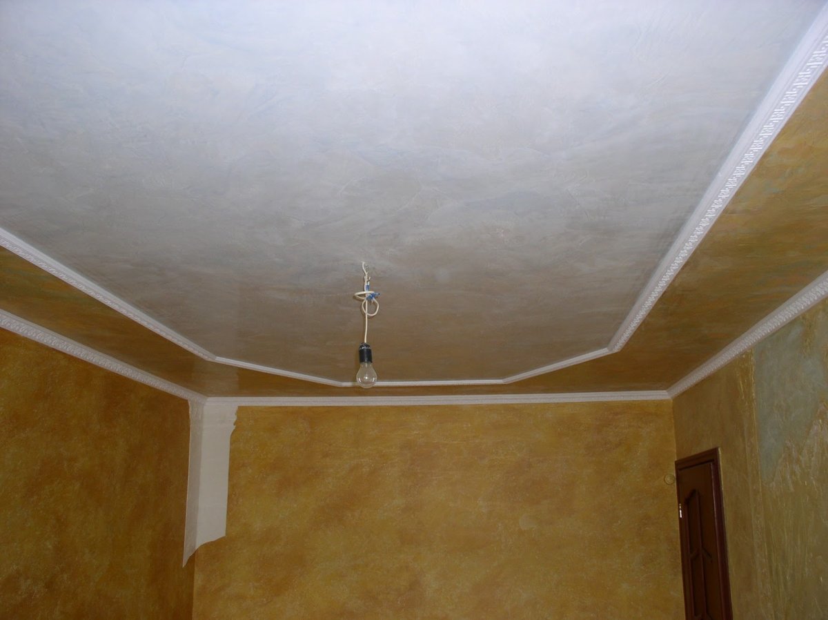 Венецианка на потолок белая