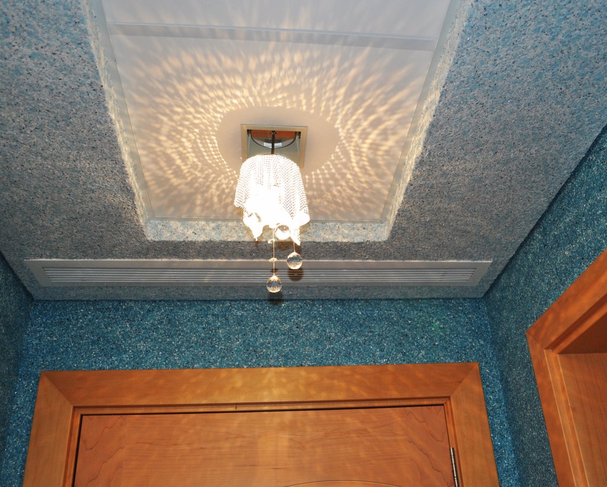 Необычный потолок