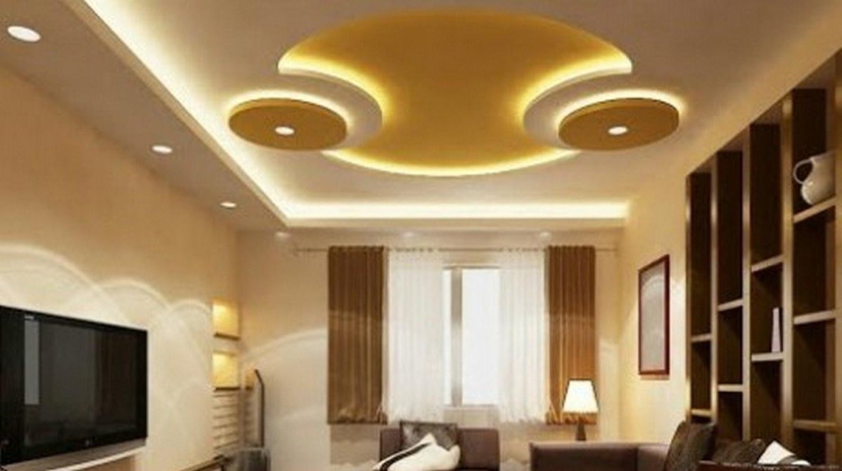 Натяжной потолок в спальне