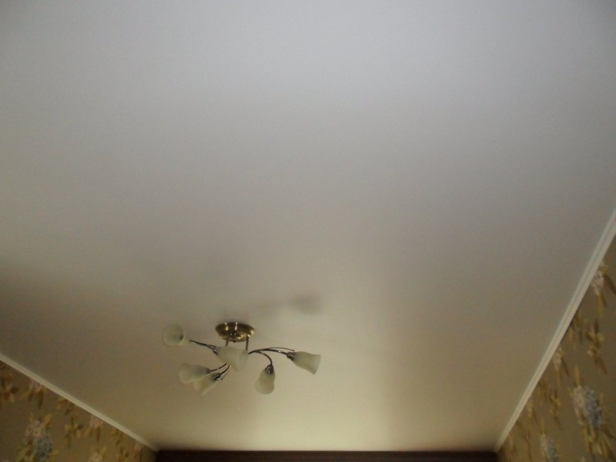 Шовный натяжной потолок