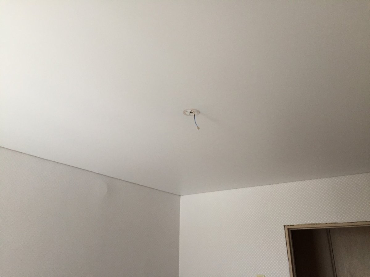 Шовный натяжной потолок