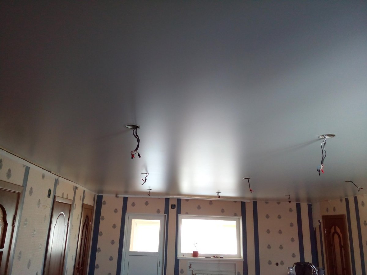 Шовный натяжной потолок