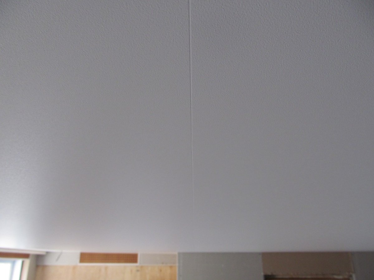 Кант потолочный для натяжных потолков